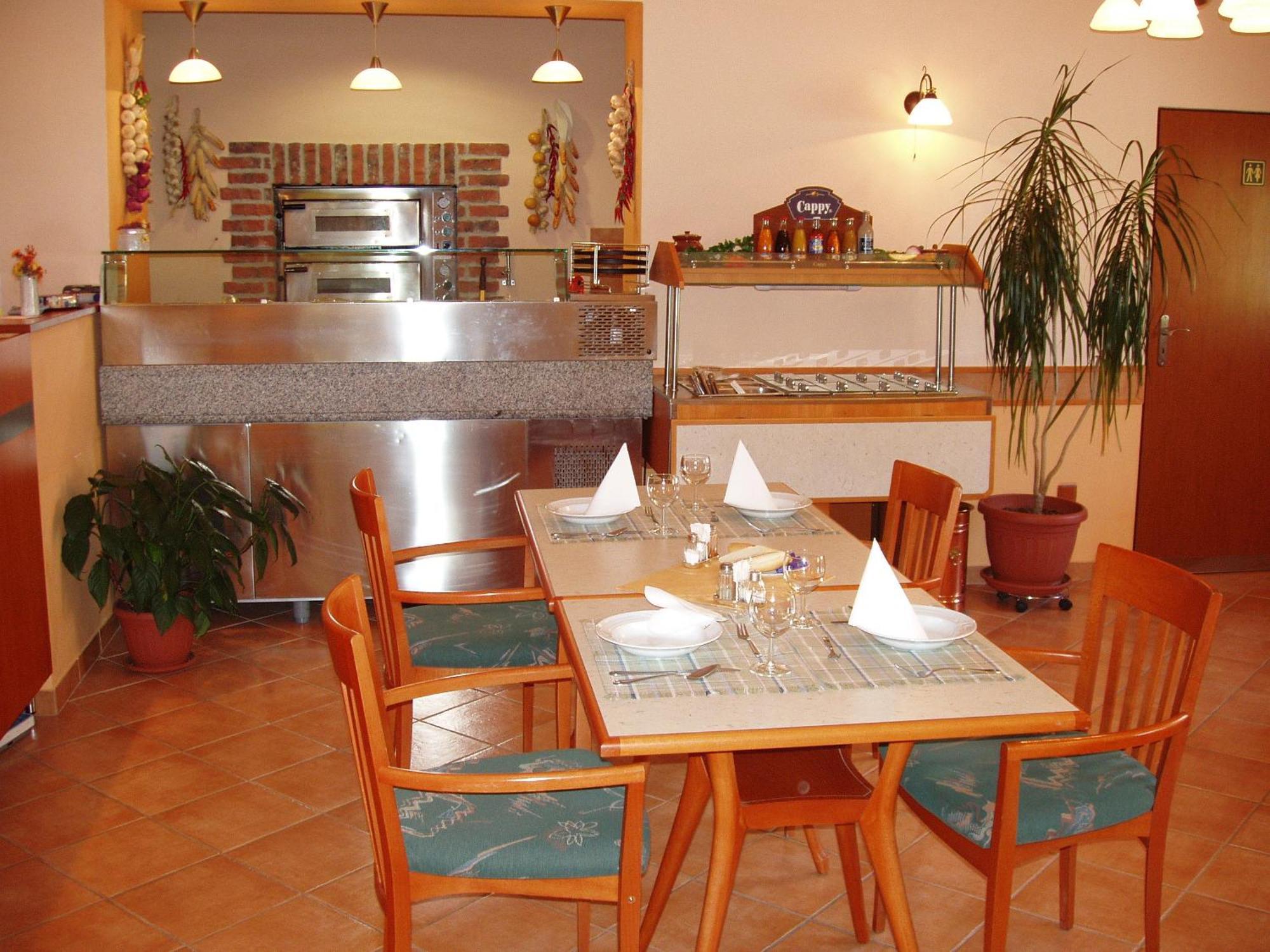 Hotel Altenberg Stare Hory Ngoại thất bức ảnh